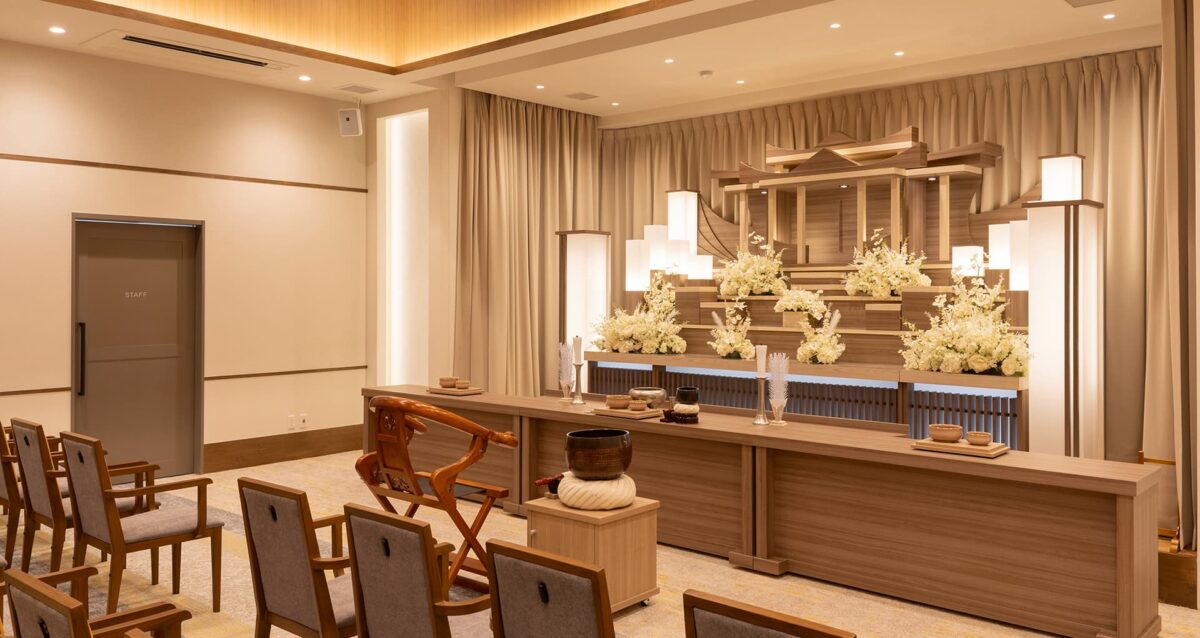 玉泉院 南大分会館