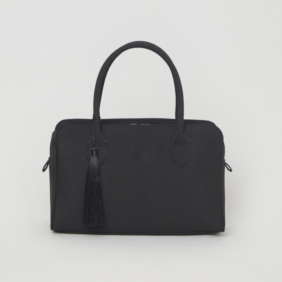 アナザードレス