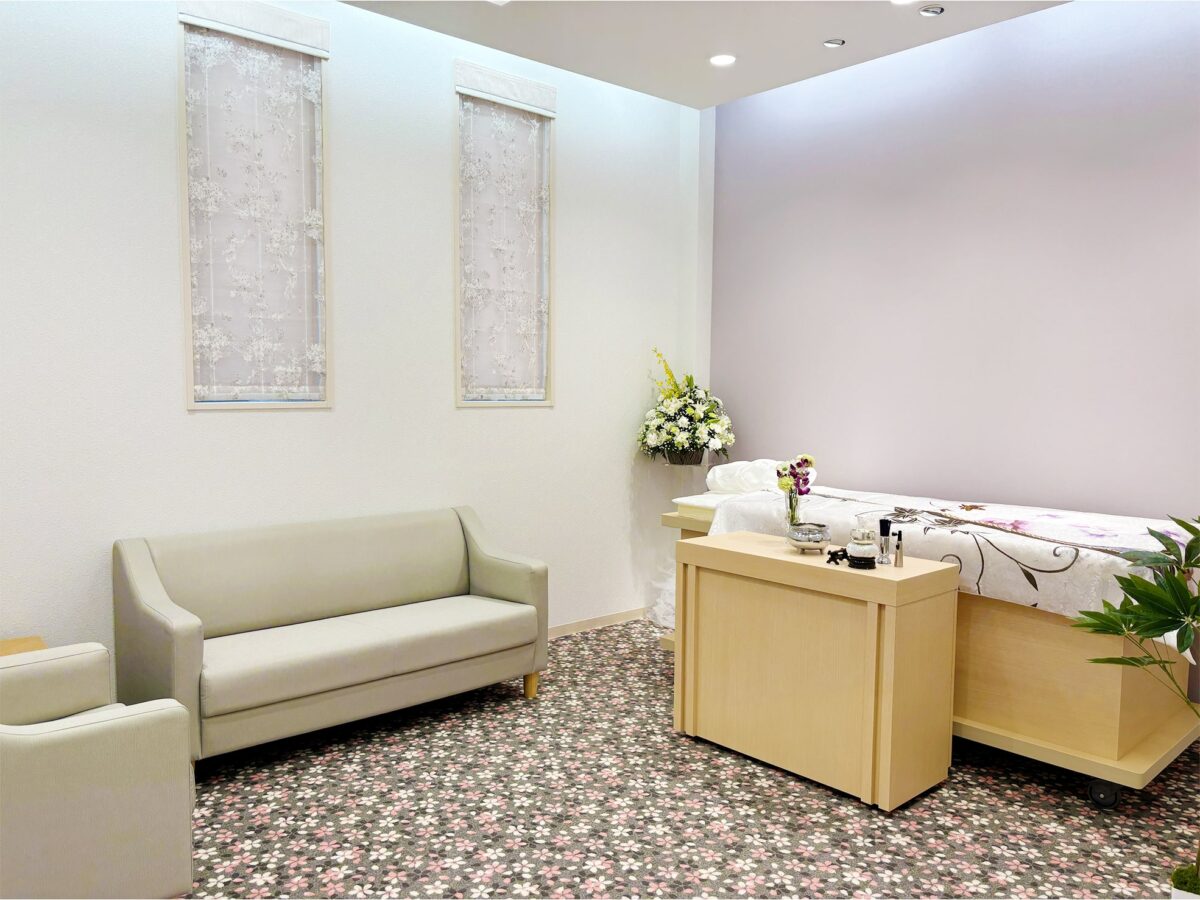 ファミリーホール