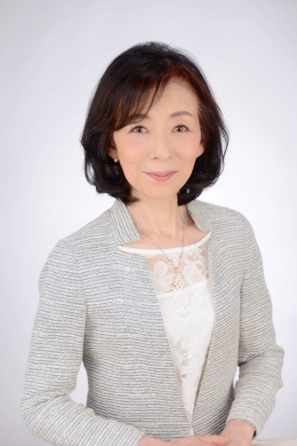 鎌田真紀子